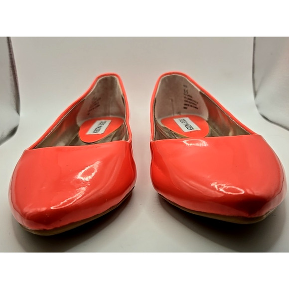 Ibiza Coral Pointed Toe Slip On Steve Madden Flats Size 6.5M Patent Leather EUC - Picture 3 of 8